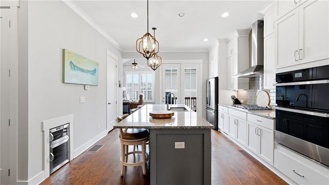 429 Chandler Lane, Woodstock, GA 30188