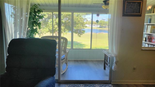 566 FAIRWAYS CIRCLE B, Ocala, FL 34472