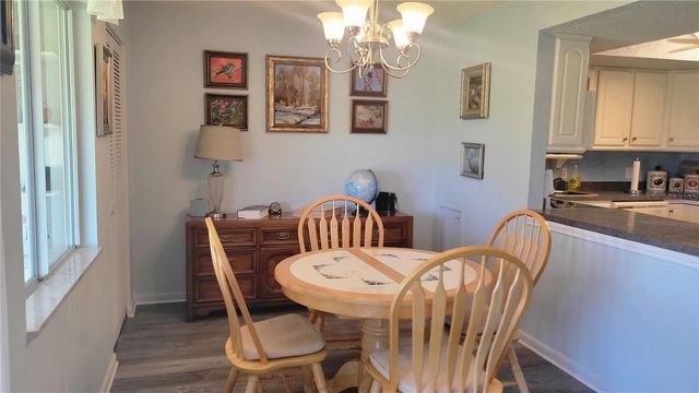 566 FAIRWAYS CIRCLE B, Ocala, FL 34472