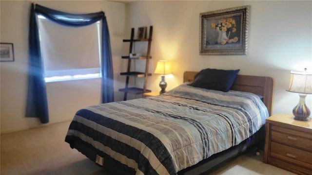 566 FAIRWAYS CIRCLE B, Ocala, FL 34472