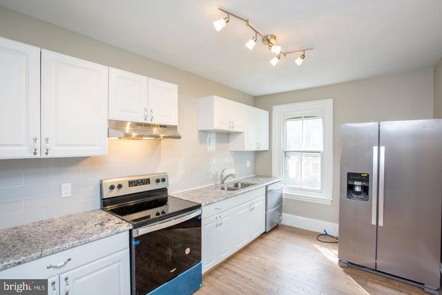 34 S CLINTON ST, Doylestown, PA 18901