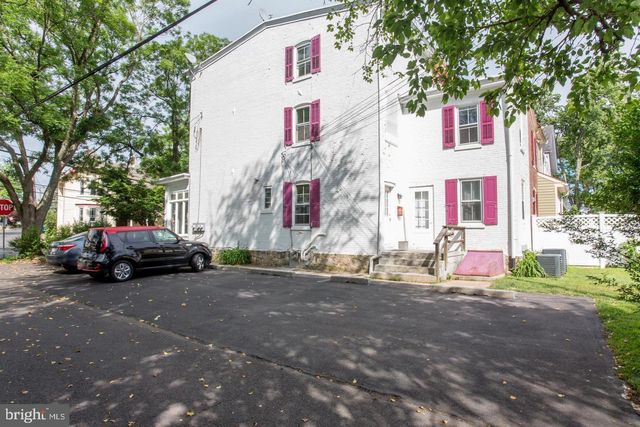 34 S CLINTON ST, Doylestown, PA 18901