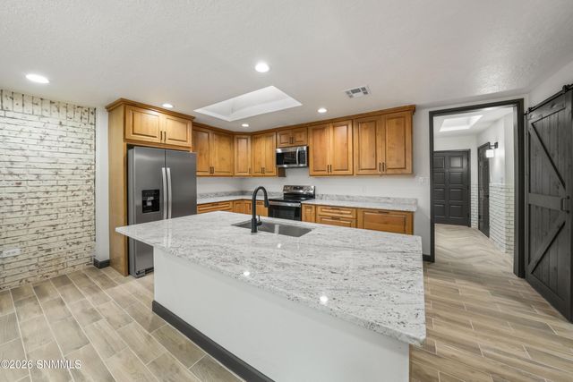 1218 Edgewood Avenue, Las Cruces, NM 88005