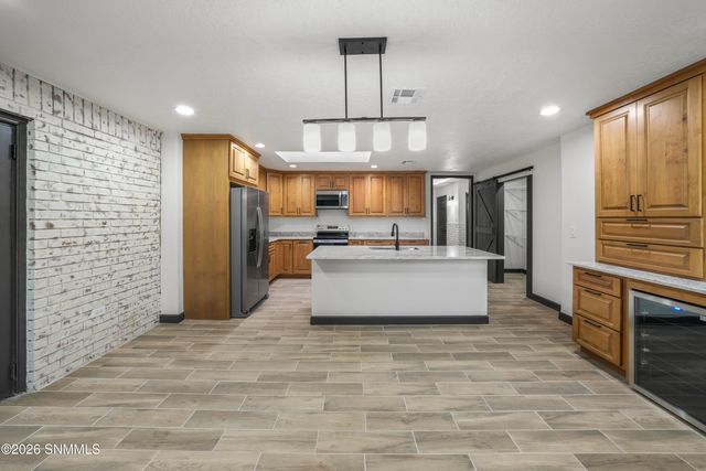 1218 Edgewood Avenue, Las Cruces, NM 88005