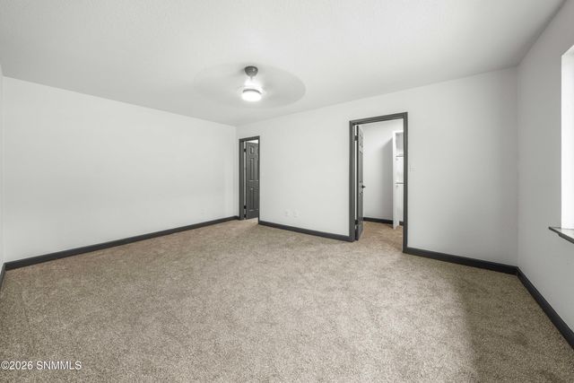 1218 Edgewood Avenue, Las Cruces, NM 88005