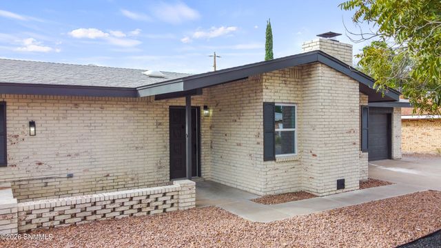 1218 Edgewood Avenue, Las Cruces, NM 88005