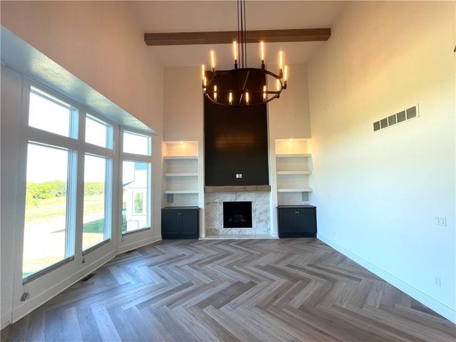 3137 SW Summit View Trail, Lee's Summit, MO 64082