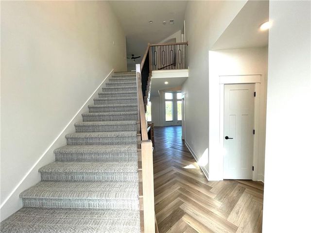 3137 SW Summit View Trail, Lee's Summit, MO 64082