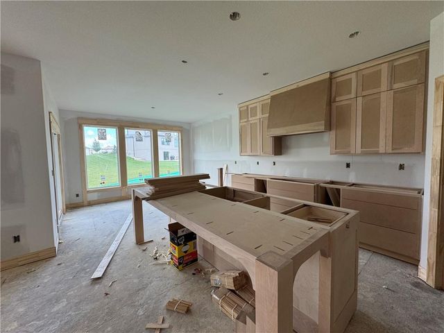 3137 SW Summit View Trail, Lee's Summit, MO 64082