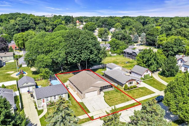 302 Graham STREET, Racine, WI 53405