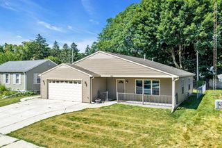 302 Graham STREET, Racine, WI 53405