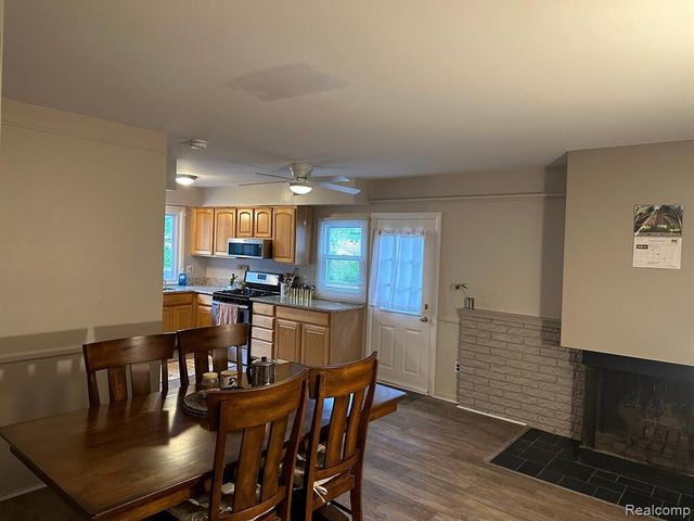 22734 Chestnut Tree, Novi, MI 48375