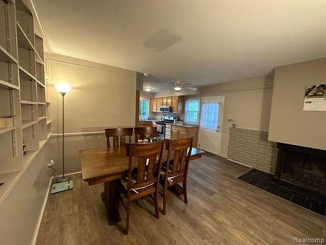 22734 Chestnut Tree, Novi, MI 48375