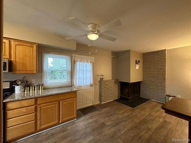 22734 Chestnut Tree, Novi, MI 48375