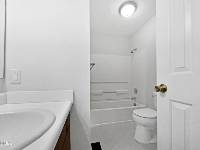 1295 Arailia Drive, Fayetteville, NC 28314