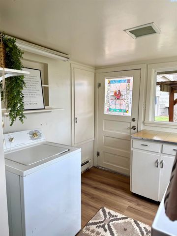 3323 Gum St, Kennewick, WA 99337