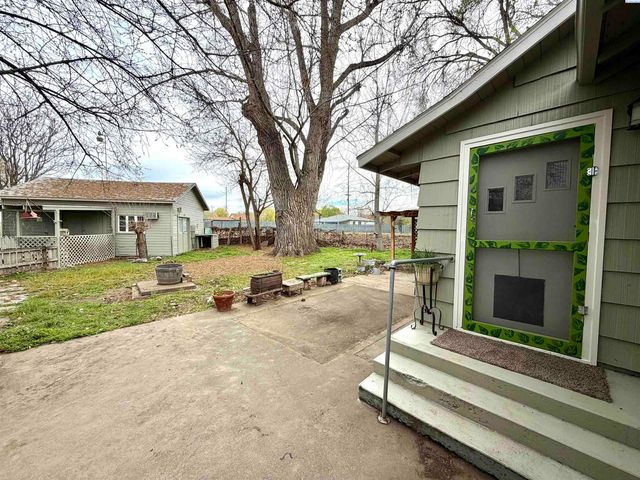 3323 Gum St, Kennewick, WA 99337