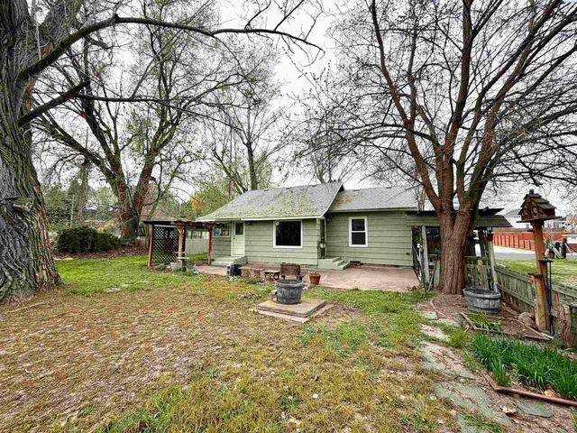 3323 Gum St, Kennewick, WA 99337