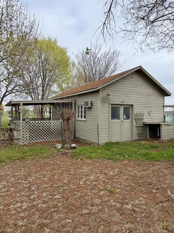 3323 Gum St, Kennewick, WA 99337