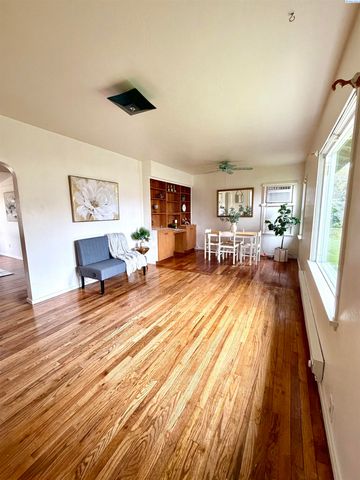 3323 Gum St, Kennewick, WA 99337