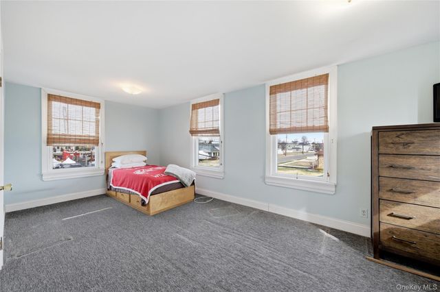 264 S Bayview Avenue, Amityville, NY 11701