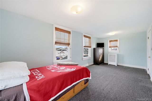 264 S Bayview Avenue, Amityville, NY 11701