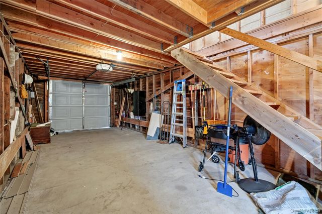 264 S Bayview Avenue, Amityville, NY 11701