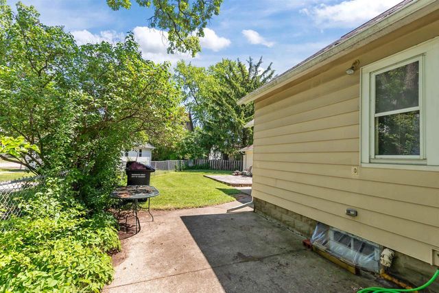 1020 ELMWOOD AVENUE, Oshkosh, WI 54901