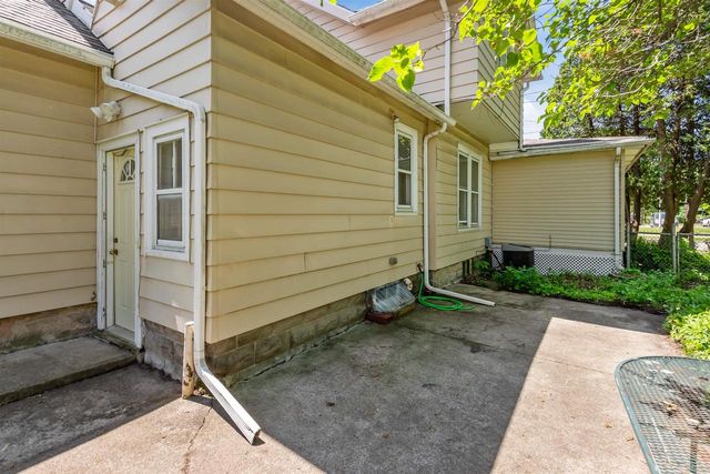 1020 ELMWOOD AVENUE, Oshkosh, WI 54901