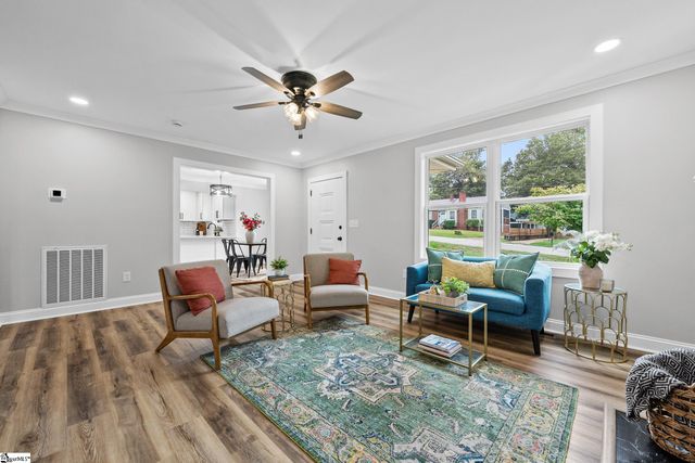 22 Gurley Avenue, Greenville, SC 29605