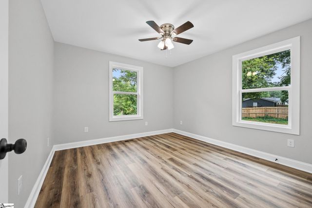 22 Gurley Avenue, Greenville, SC 29605