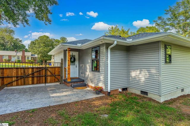 22 Gurley Avenue, Greenville, SC 29605