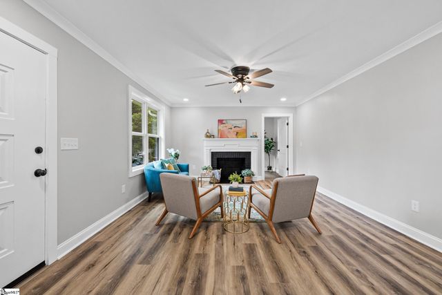22 Gurley Avenue, Greenville, SC 29605