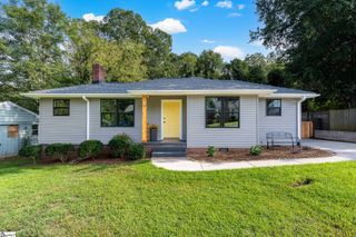 22 Gurley Avenue, Greenville, SC 29605