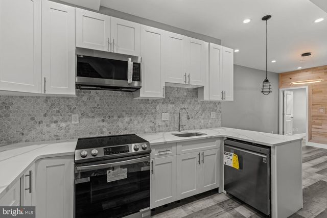 2618 N 17TH ST, Philadelphia, PA 19132