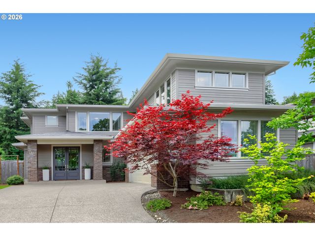 928 CEDAR St, Lake Oswego, OR 97034