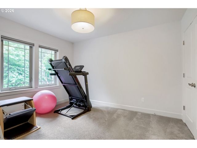 928 CEDAR St, Lake Oswego, OR 97034