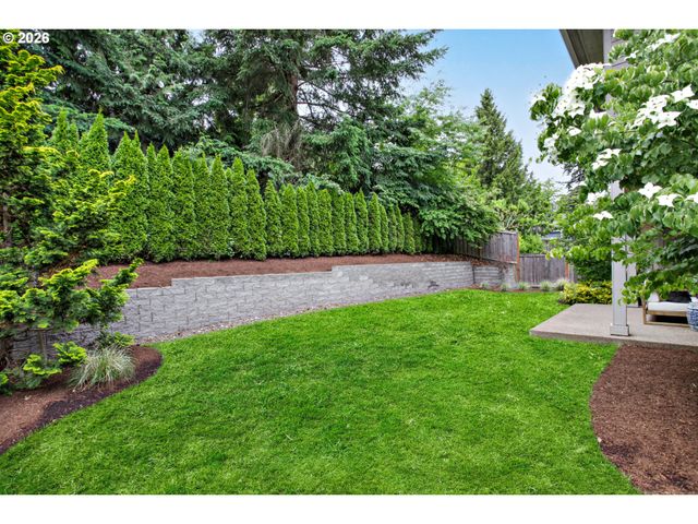 928 CEDAR St, Lake Oswego, OR 97034