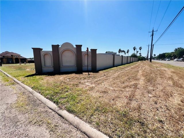 1106 W B Street, Mission, TX 78572