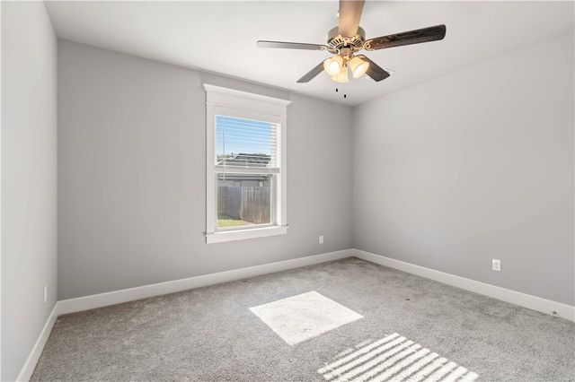1741 Charismatic Drive, Prairie Grove, AR 72753