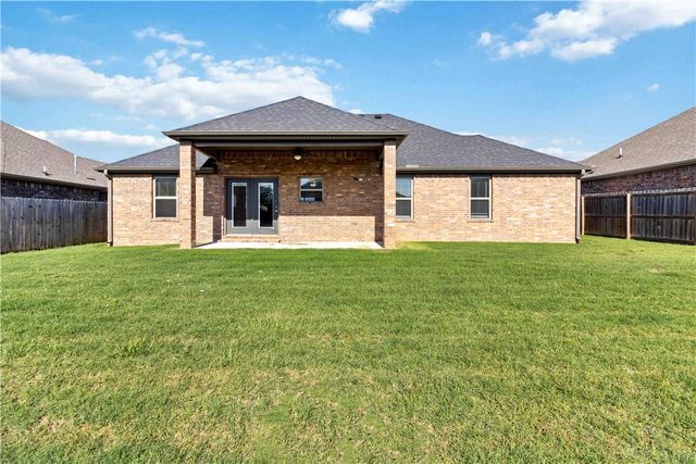 1741 Charismatic Drive, Prairie Grove, AR 72753