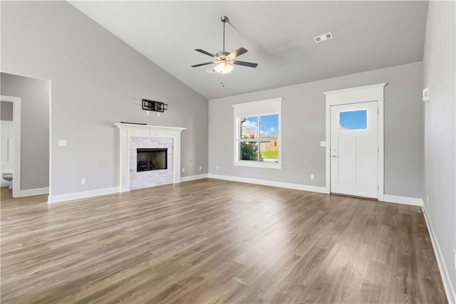 1741 Charismatic Drive, Prairie Grove, AR 72753