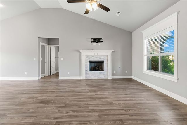 1741 Charismatic Drive, Prairie Grove, AR 72753