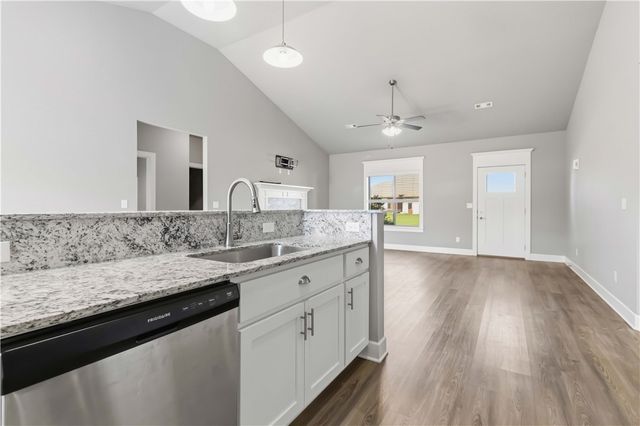 1741 Charismatic Drive, Prairie Grove, AR 72753