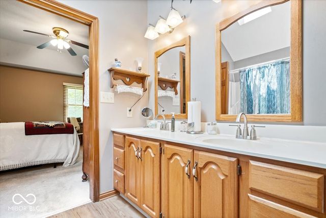 1029 N Village Greene Drive, Greenfield, IN 46140