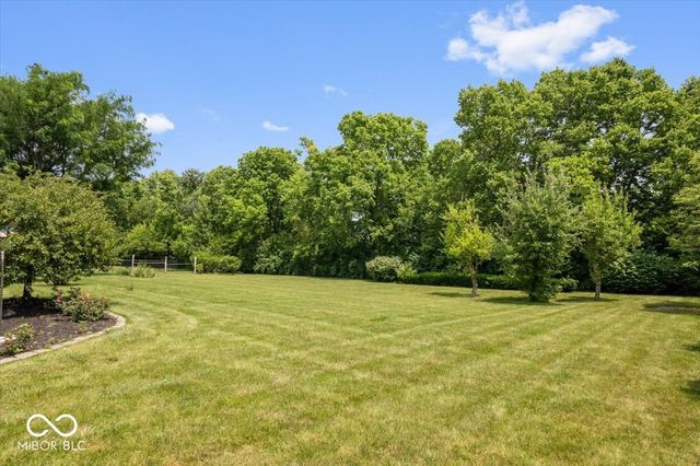 1029 N Village Greene Drive, Greenfield, IN 46140