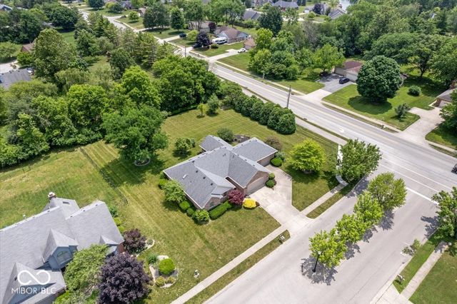 1029 N Village Greene Drive, Greenfield, IN 46140