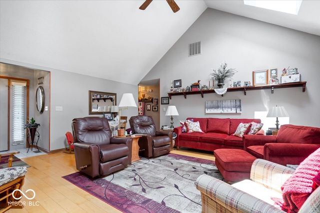 1029 N Village Greene Drive, Greenfield, IN 46140