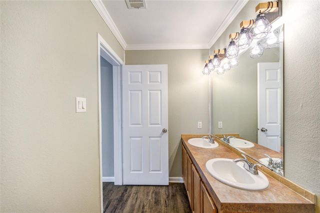 33039 Glenda Drive, Magnolia, TX 77354