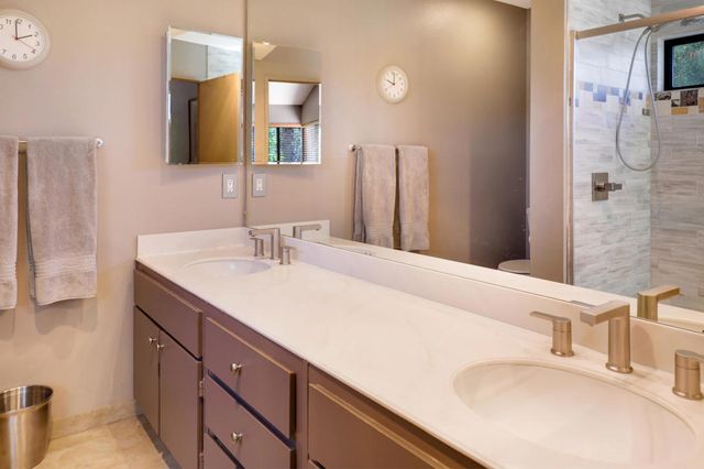 3155 E Ramon Road 802, Palm Springs, CA 92264